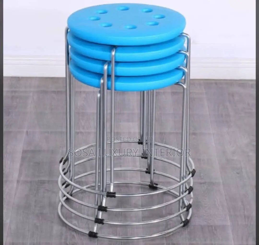 Tabouret Empilable Moderne avec Structure Métallique