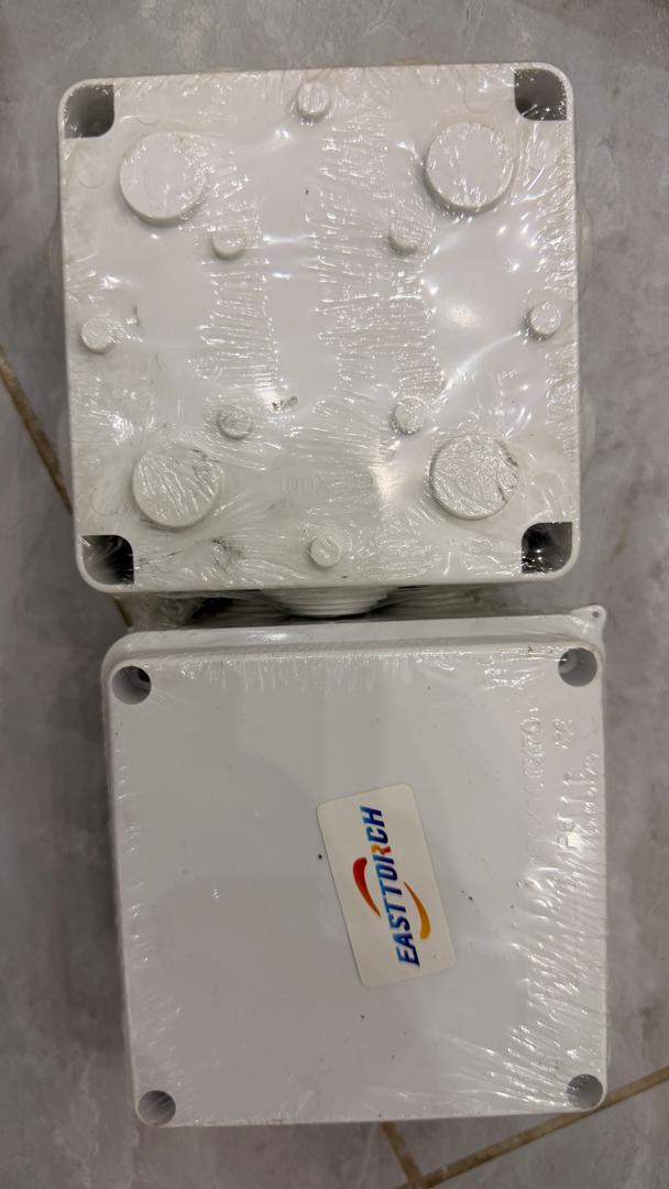 Boîte de Dérivation Étanche EASTTORCH – Coffret Électrique Extérieur IP65
